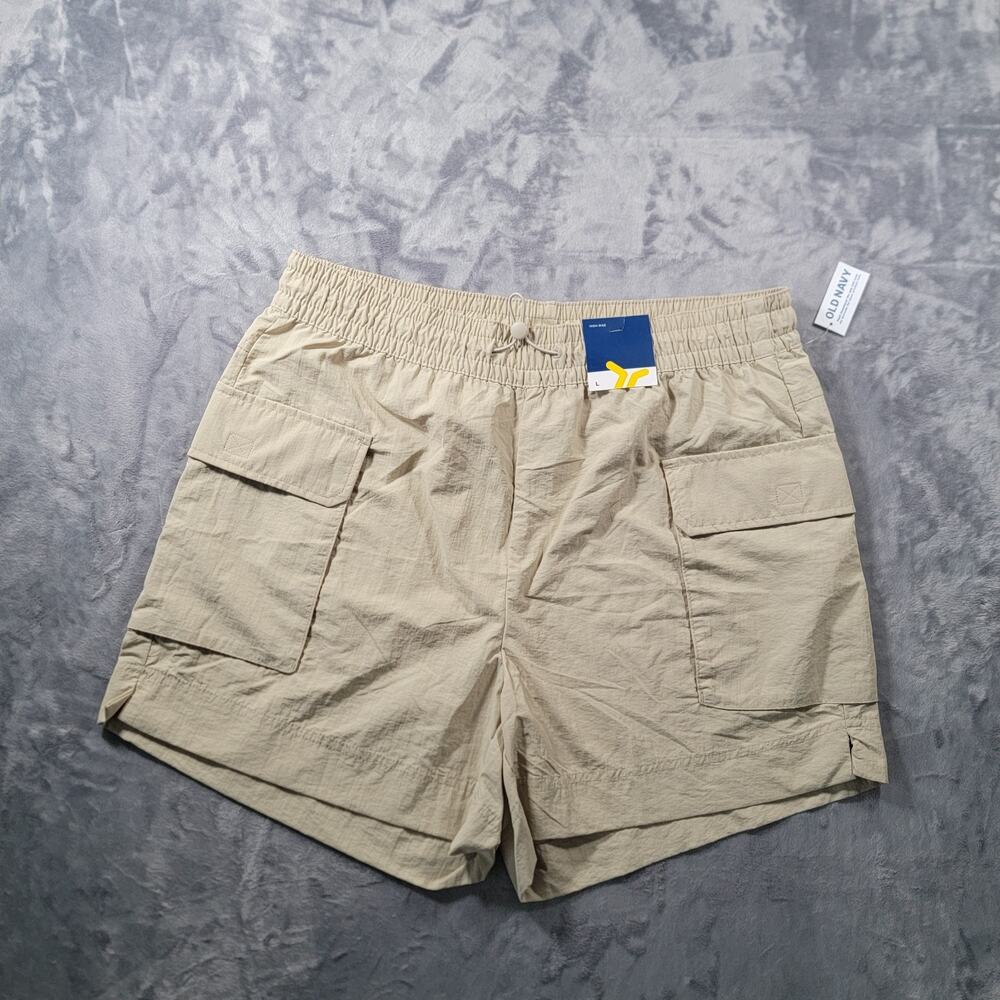 NWT Old Navy Mens L Quick Dry Shorts Nylon Beige 5"